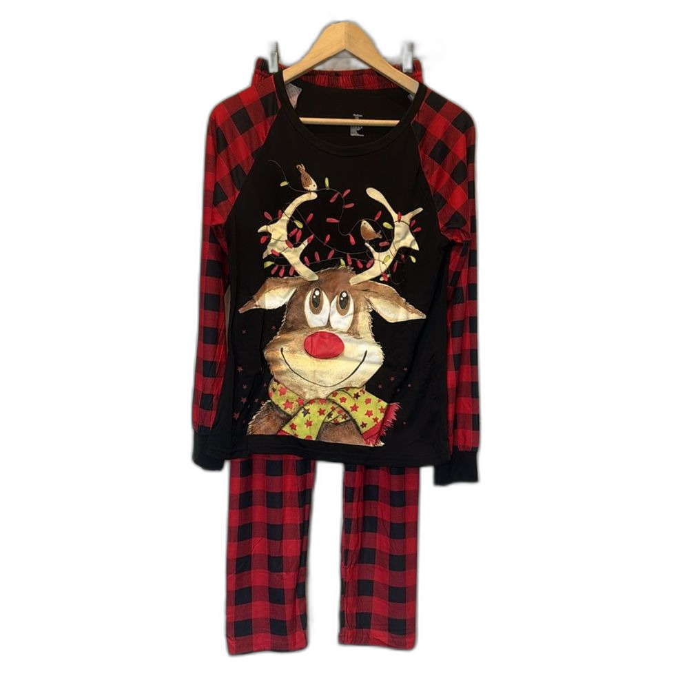 NWOT Christmas Pajamas Set Women's XS Reindeer Buffalo Plaid
